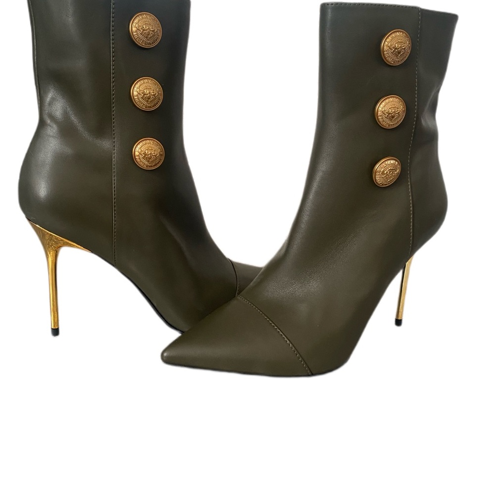New⭐️RARE⭐️ Balmain Roni  military green ankle boots